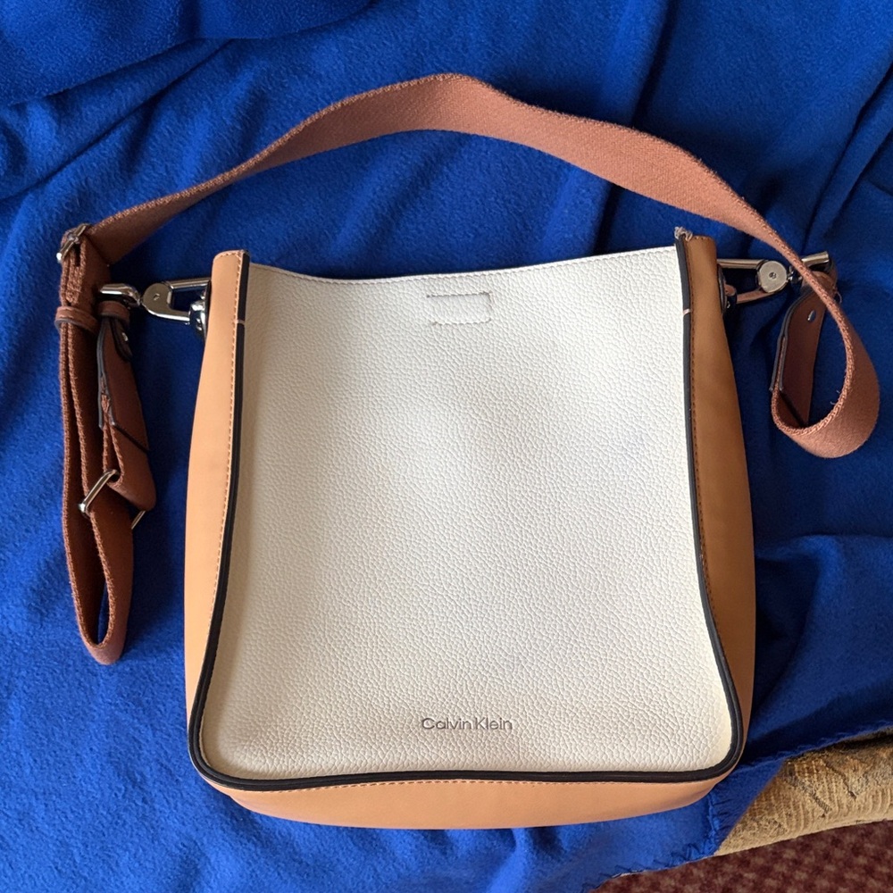 Calvin Klein White and Tan Shoulder Bag Lucia